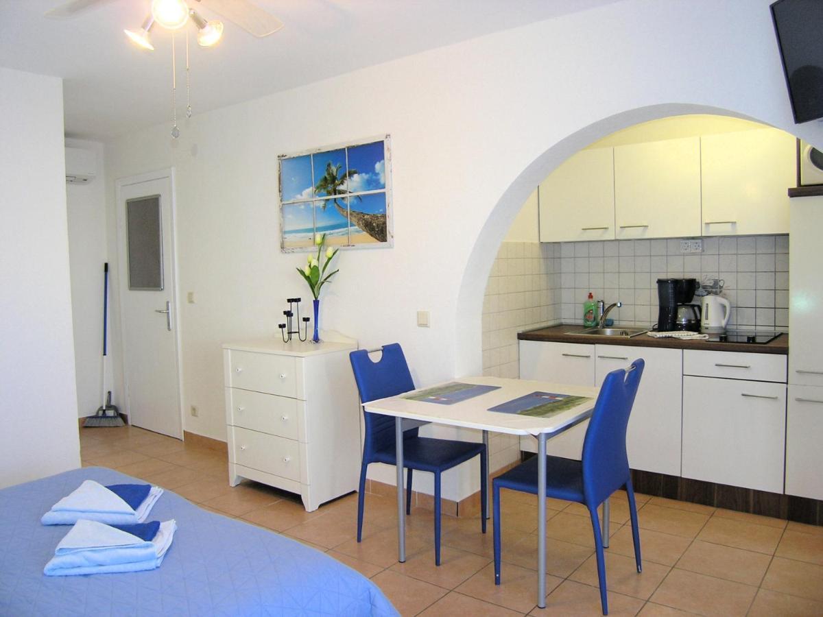 Apartmani Zganec บัชกา ภายนอก รูปภาพ