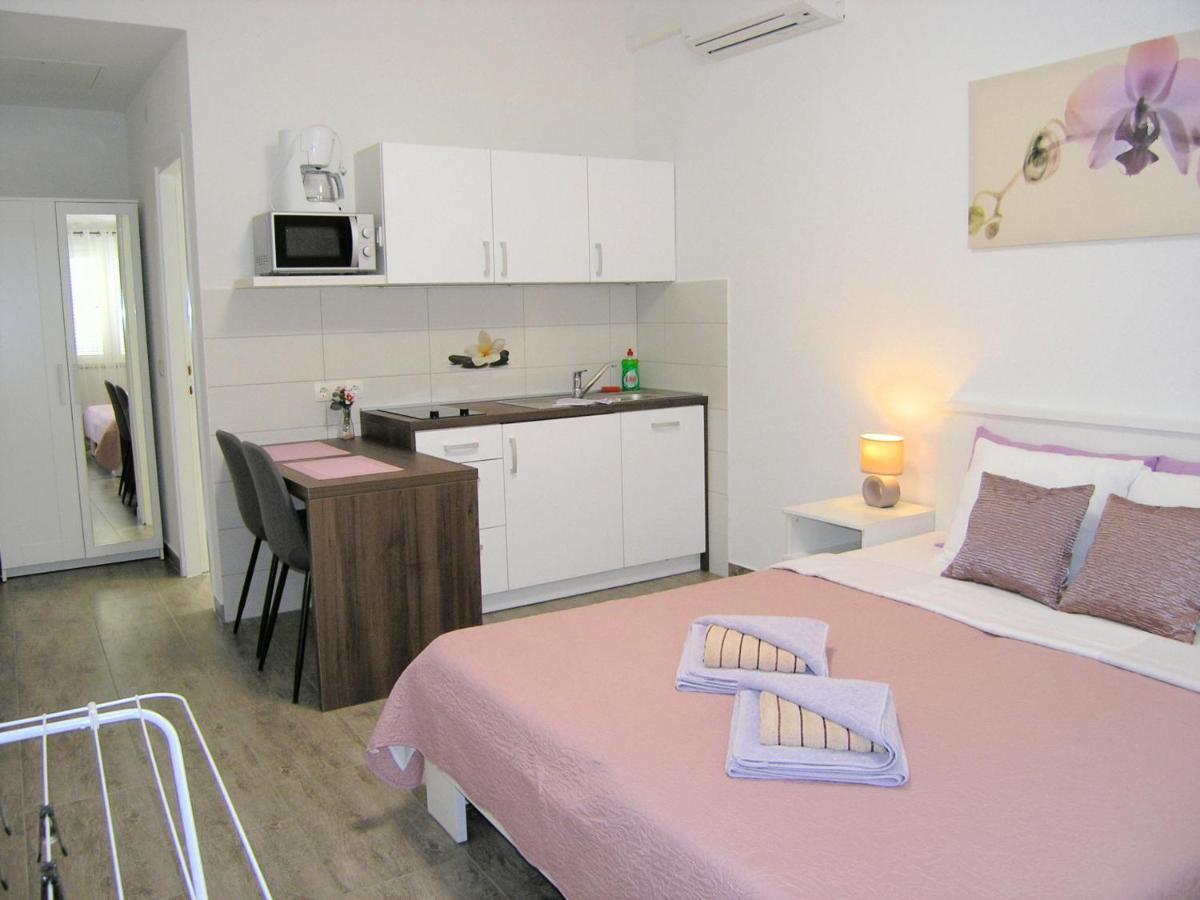Apartmani Zganec บัชกา ภายนอก รูปภาพ