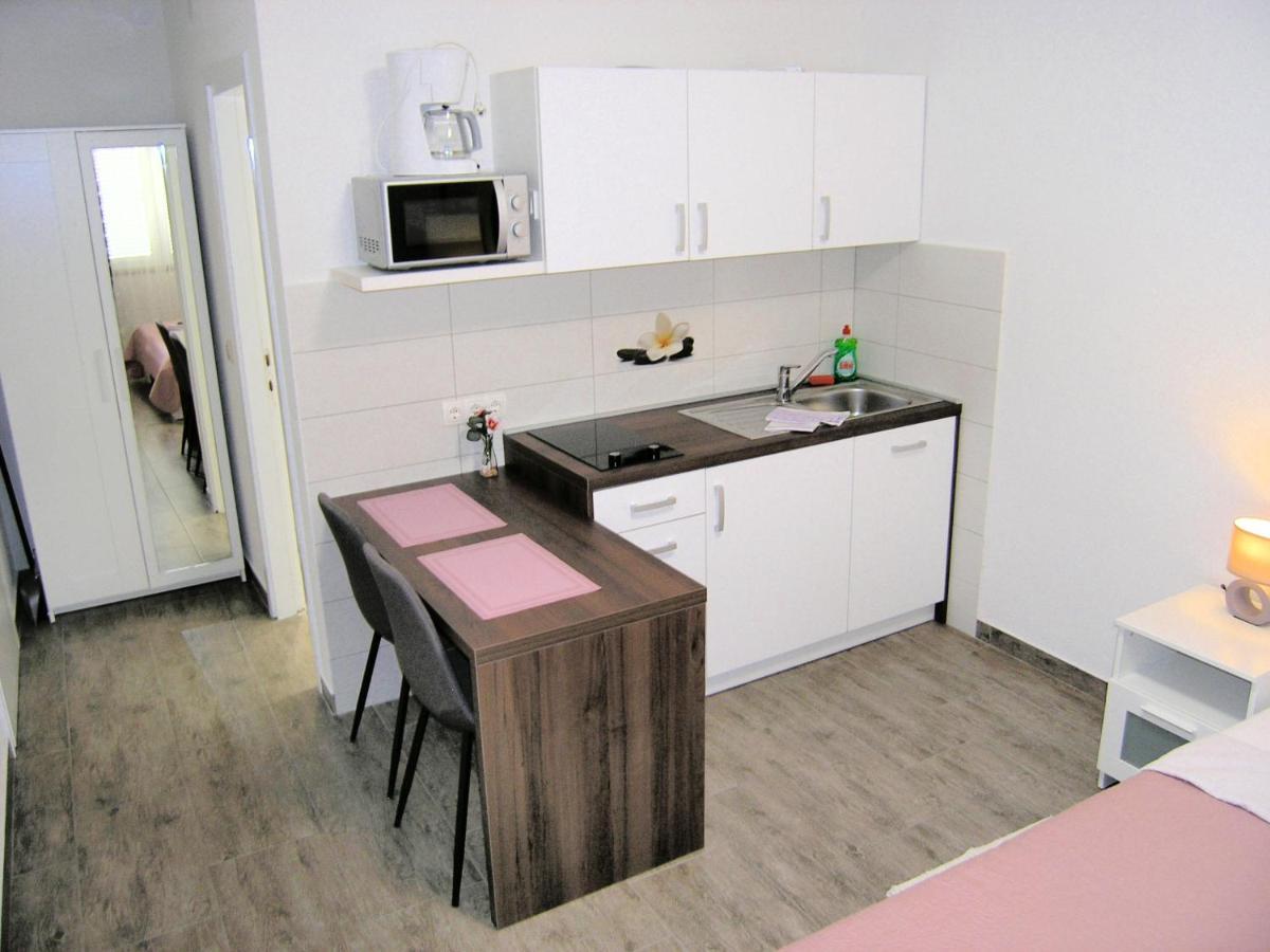 Apartmani Zganec บัชกา ภายนอก รูปภาพ