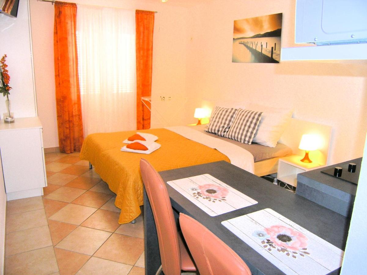 Apartmani Zganec บัชกา ภายนอก รูปภาพ