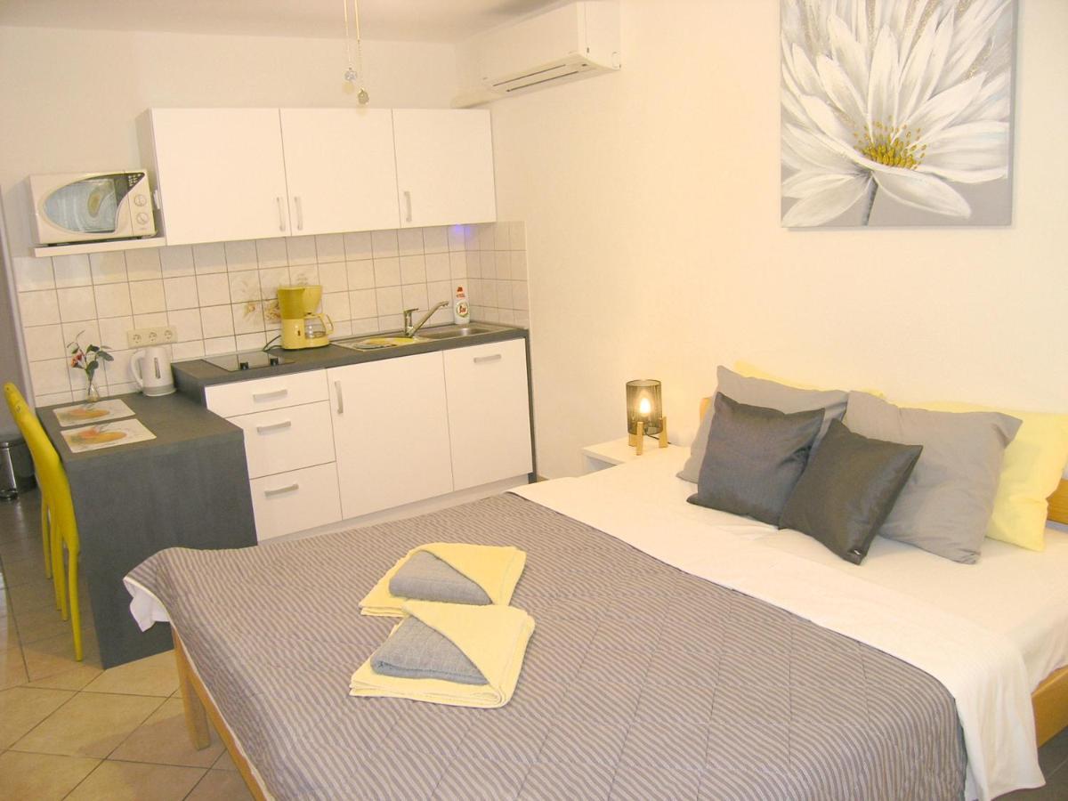 Apartmani Zganec บัชกา ภายนอก รูปภาพ