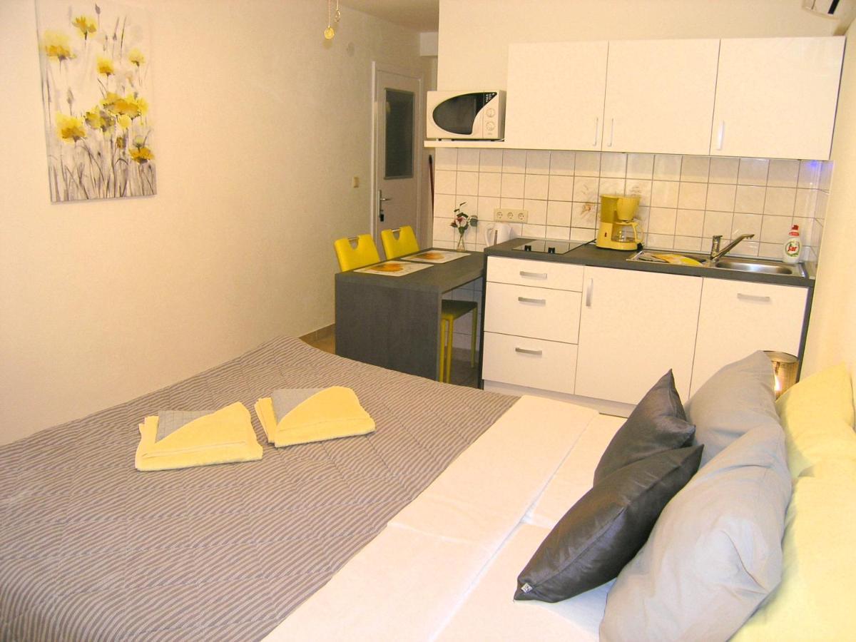 Apartmani Zganec บัชกา ภายนอก รูปภาพ